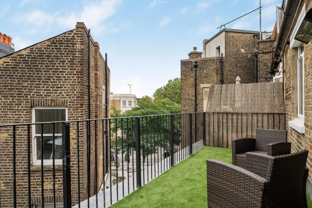 2 bedroom flat for rent
