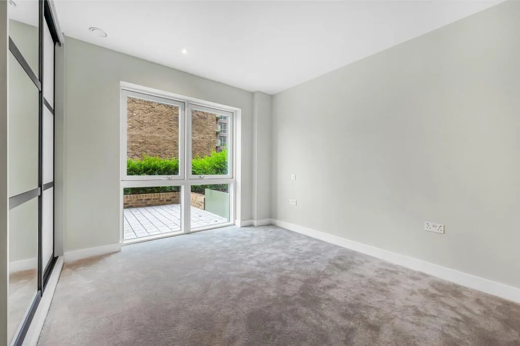 3 bedroom flat for rent