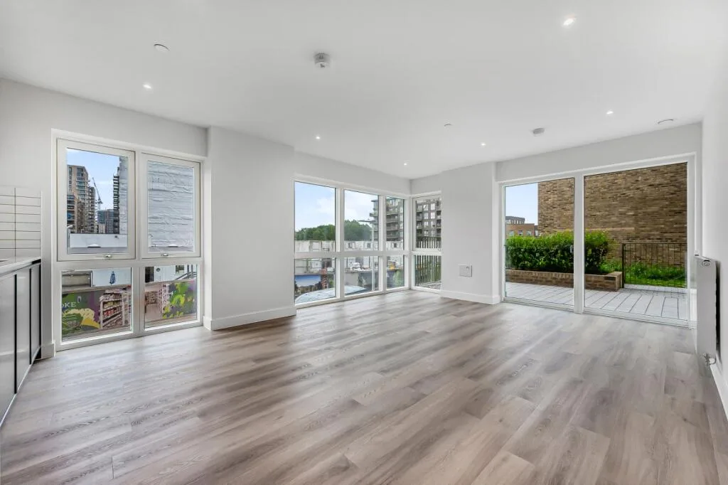 3 bedroom flat for rent