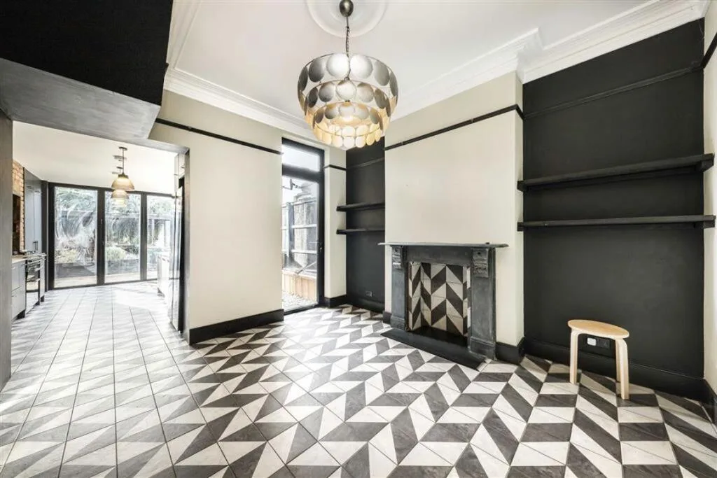 4 bedroom terraced house for rent