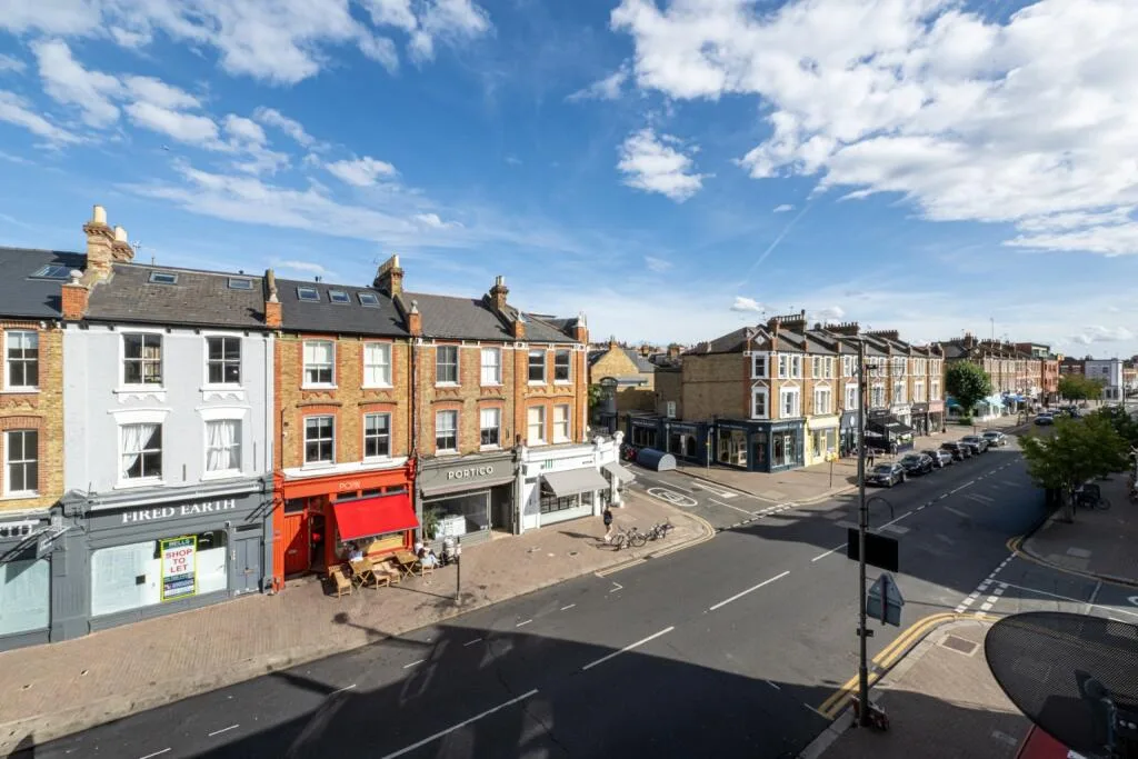 3 bedroom flat for rent