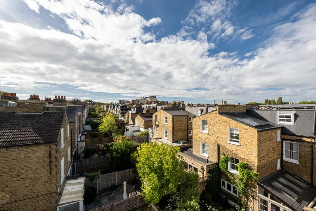 3 bedroom flat for rent