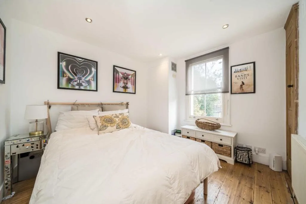 5 bedroom detached house for rent