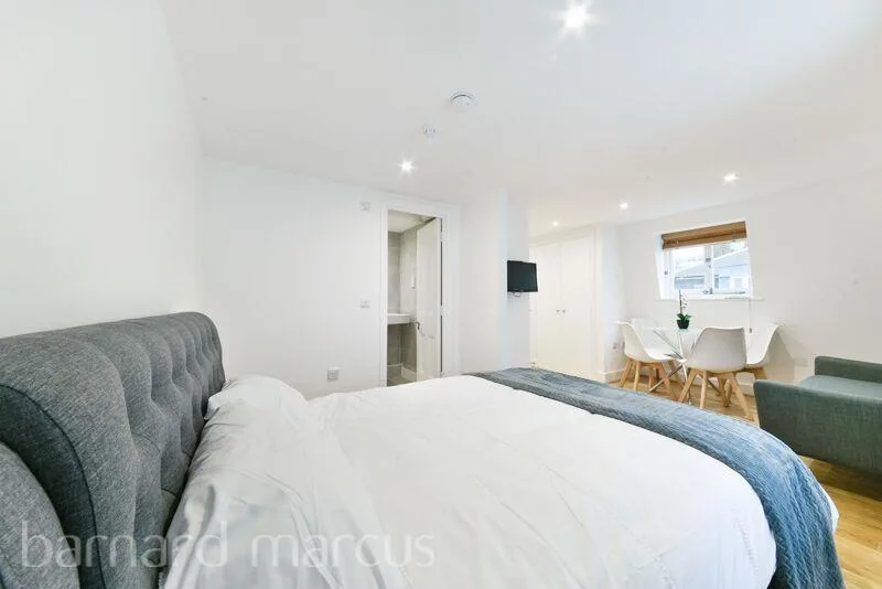 Studio apartment for rent