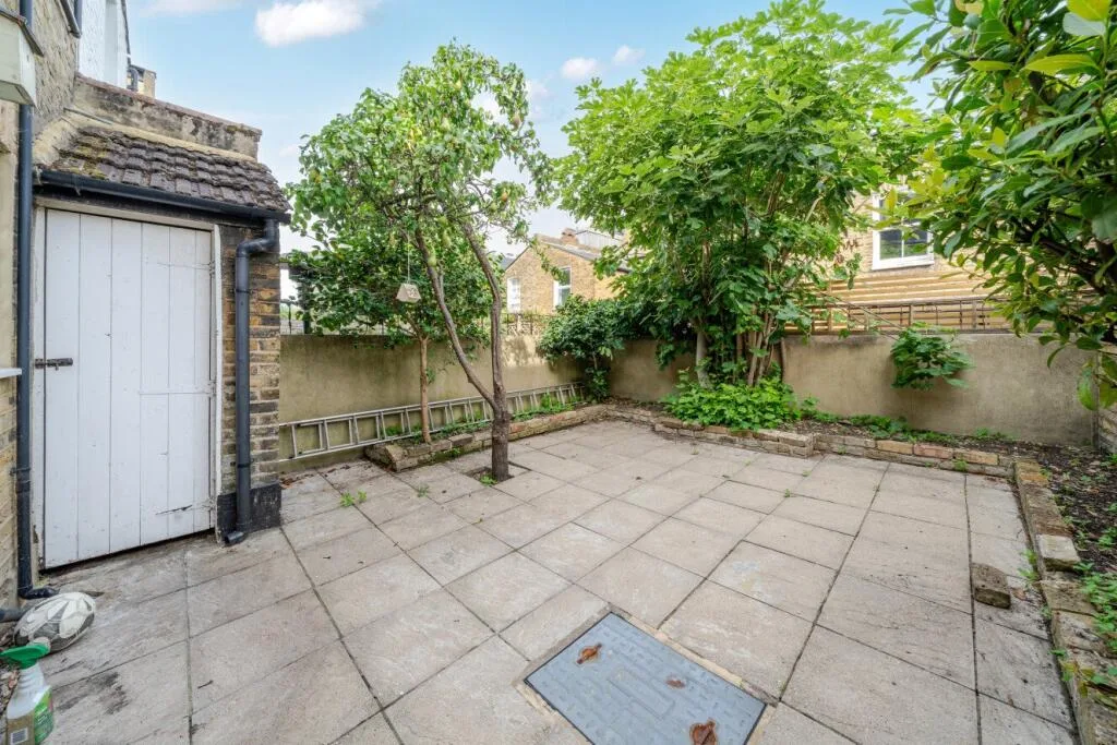 4 bedroom house for rent