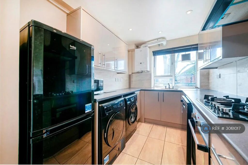 3 bedroom flat for rent