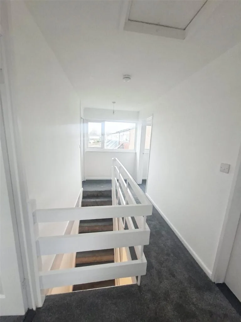 4 bedroom semi-detached house for rent