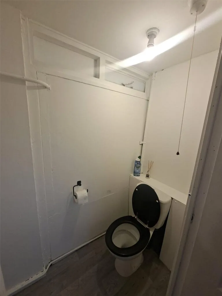 4 bedroom semi-detached house for rent