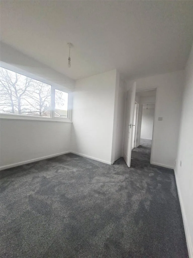 4 bedroom semi-detached house for rent