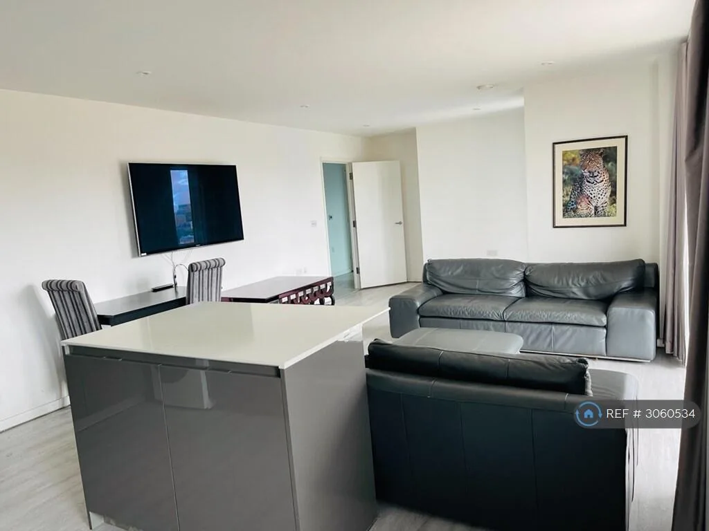 2 bedroom penthouse for rent