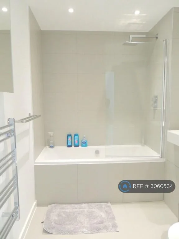 2 bedroom penthouse for rent