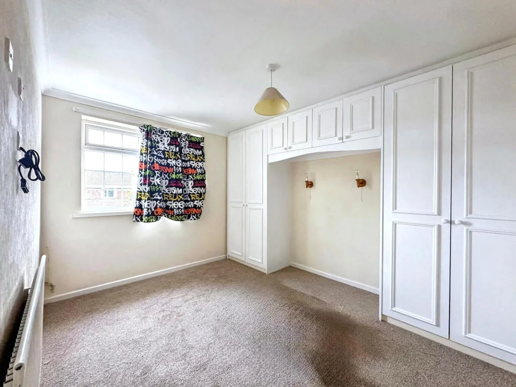3 bedroom semi-detached house for rent