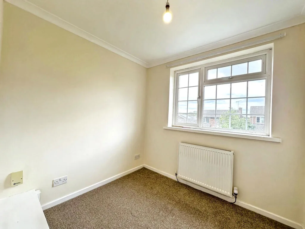 3 bedroom semi-detached house for rent