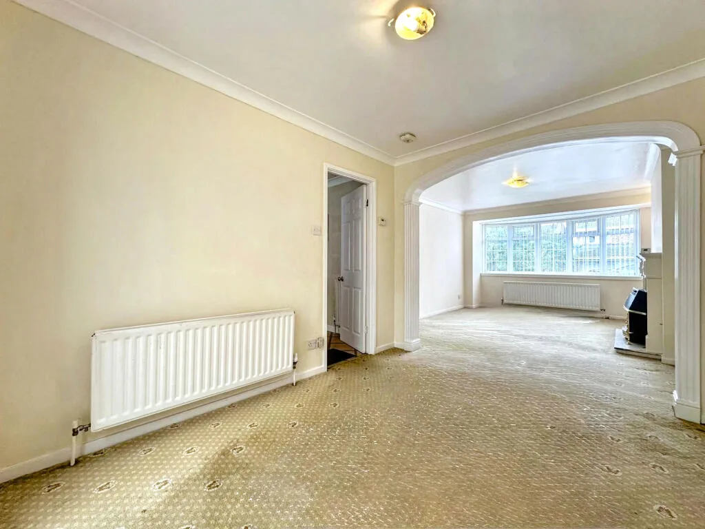3 bedroom semi-detached house for rent