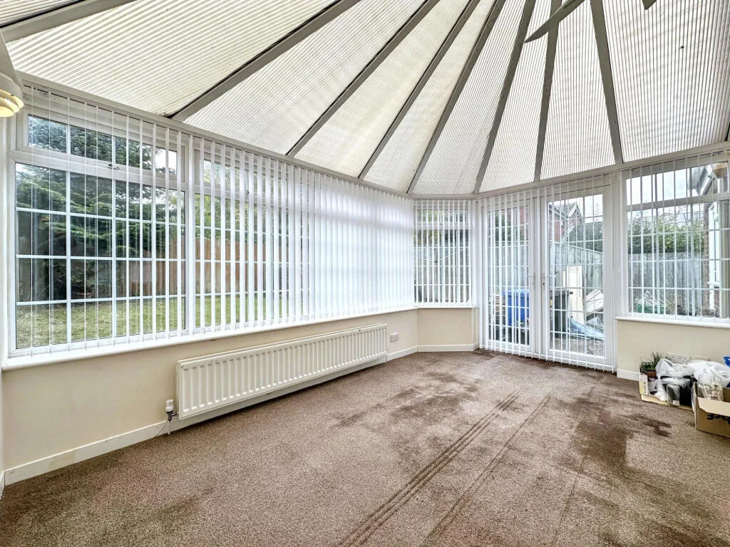 3 bedroom semi-detached house for rent