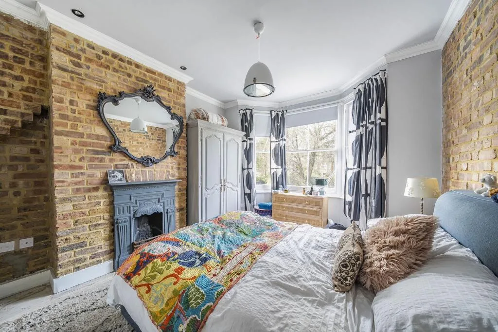 5 bedroom house for rent