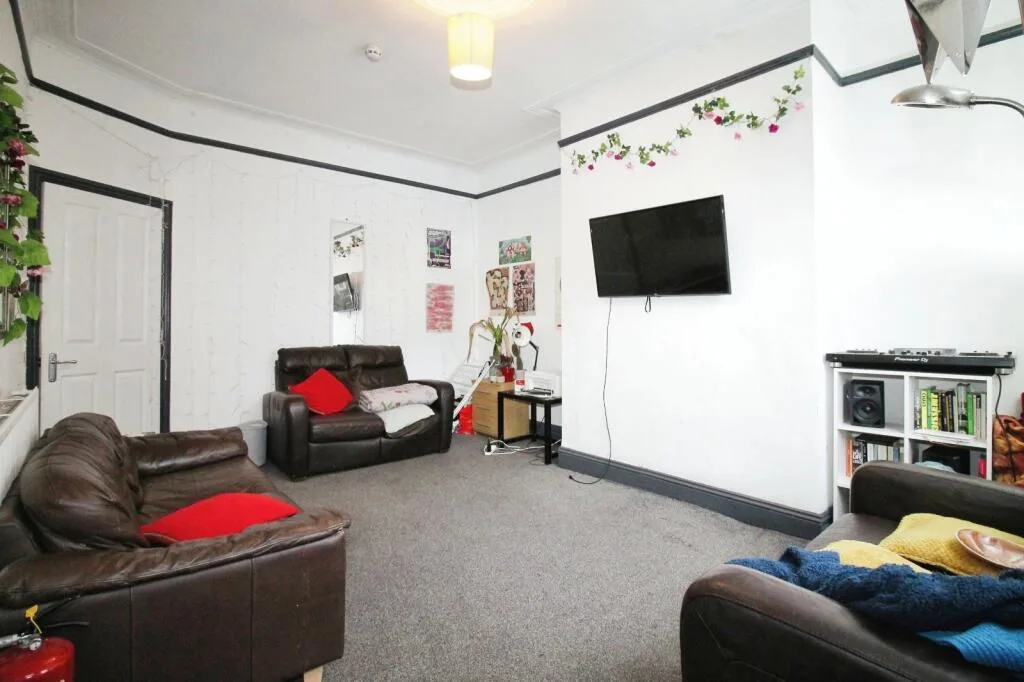 4 bedroom terraced house for rent