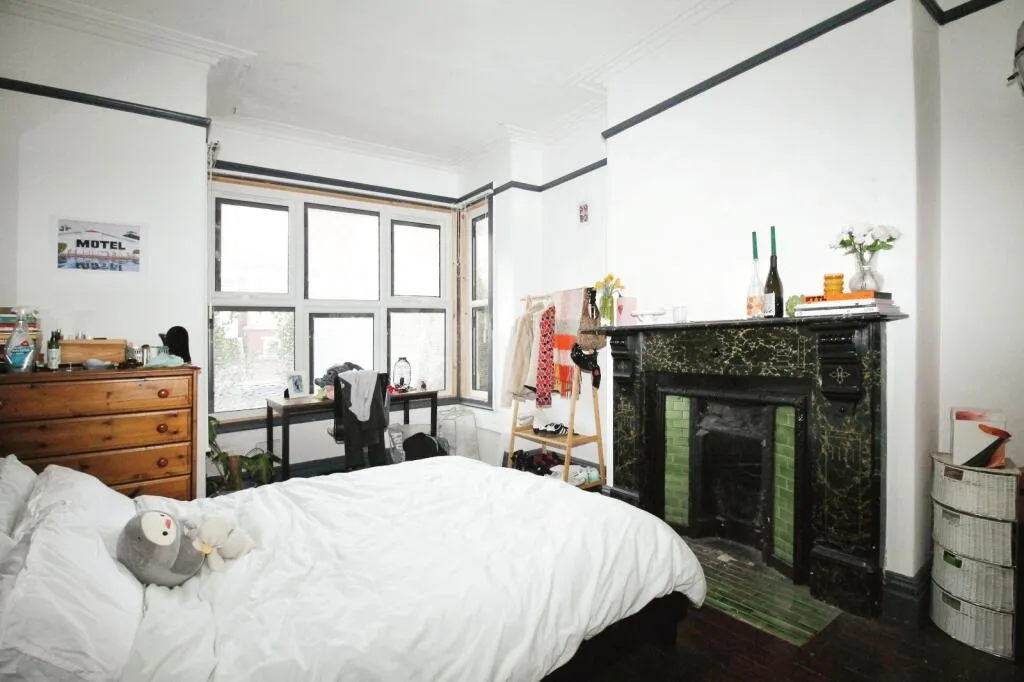 5 bedroom terraced house for rent