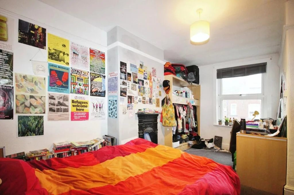 5 bedroom terraced house for rent