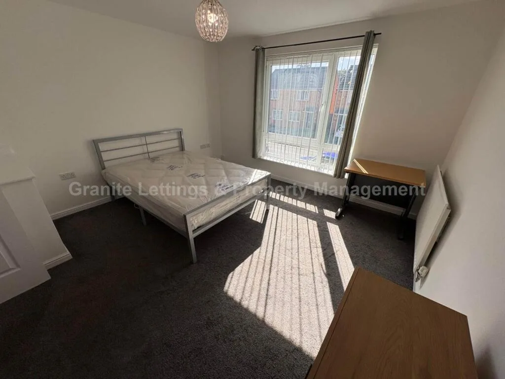 4 bedroom town house for rent
