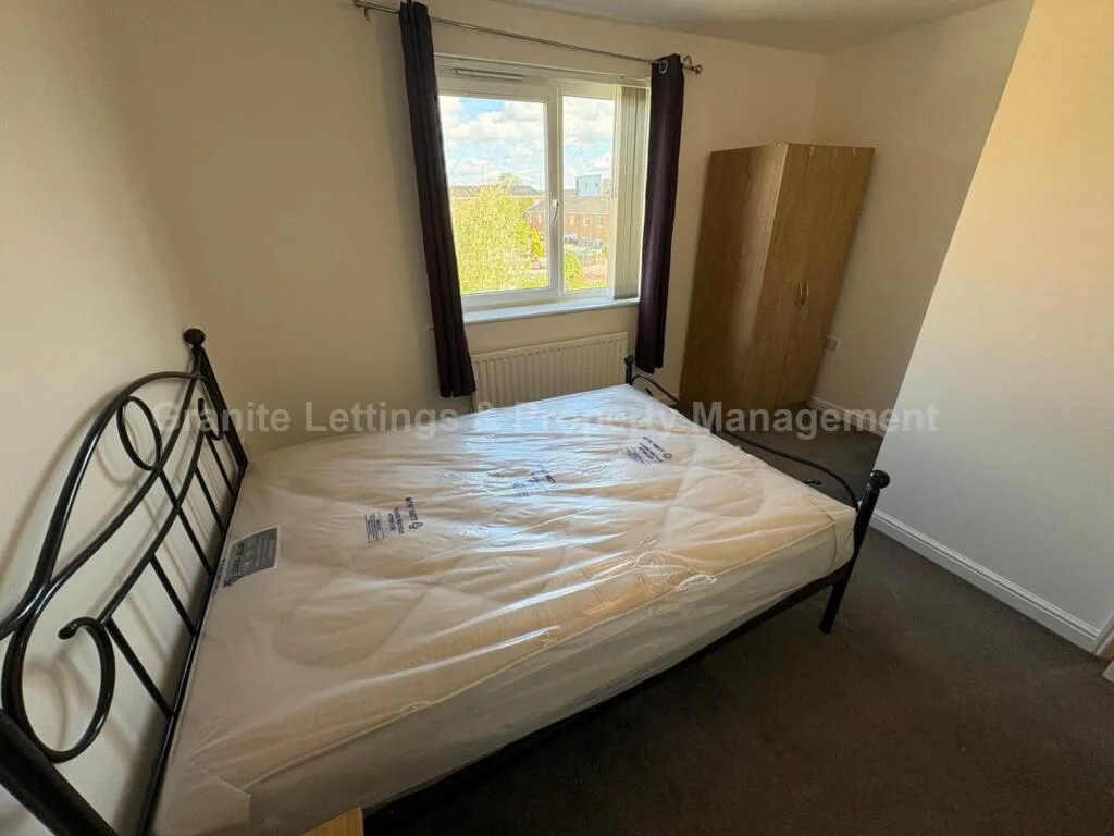 4 bedroom town house for rent