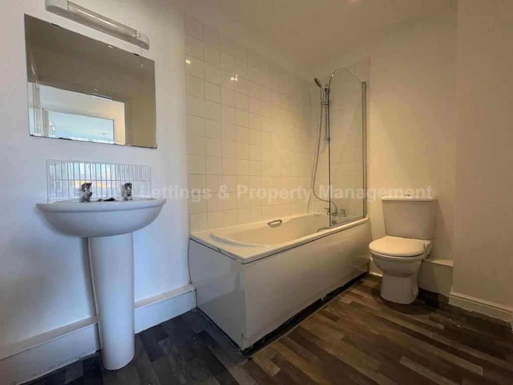 4 bedroom town house for rent