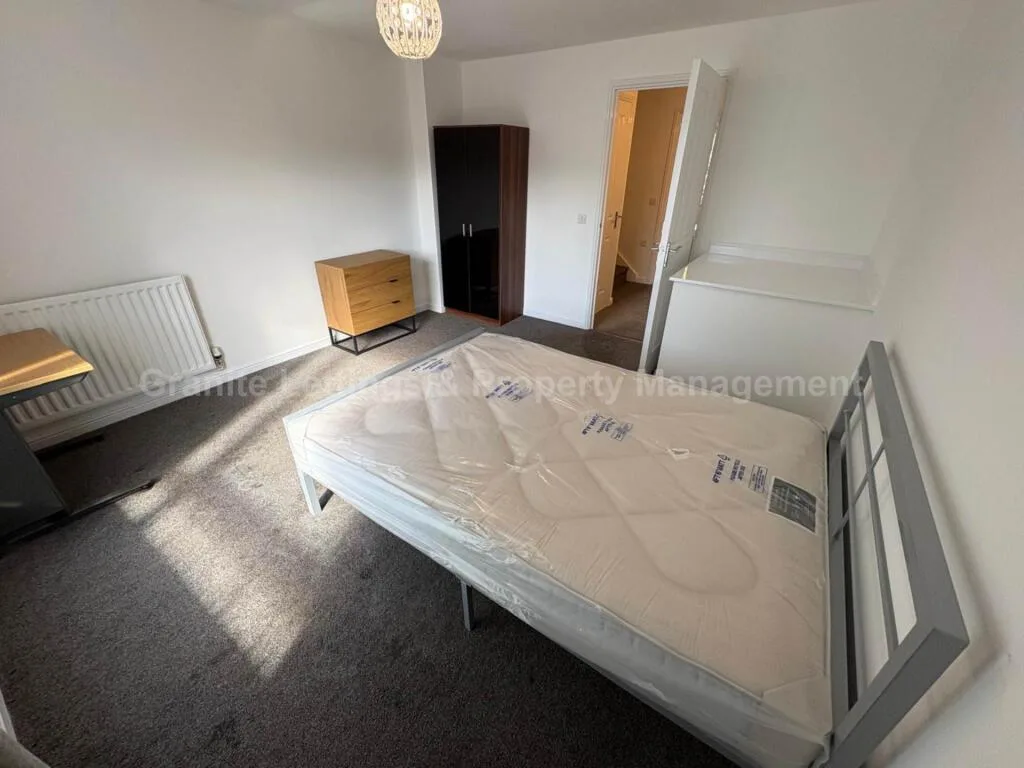 4 bedroom town house for rent