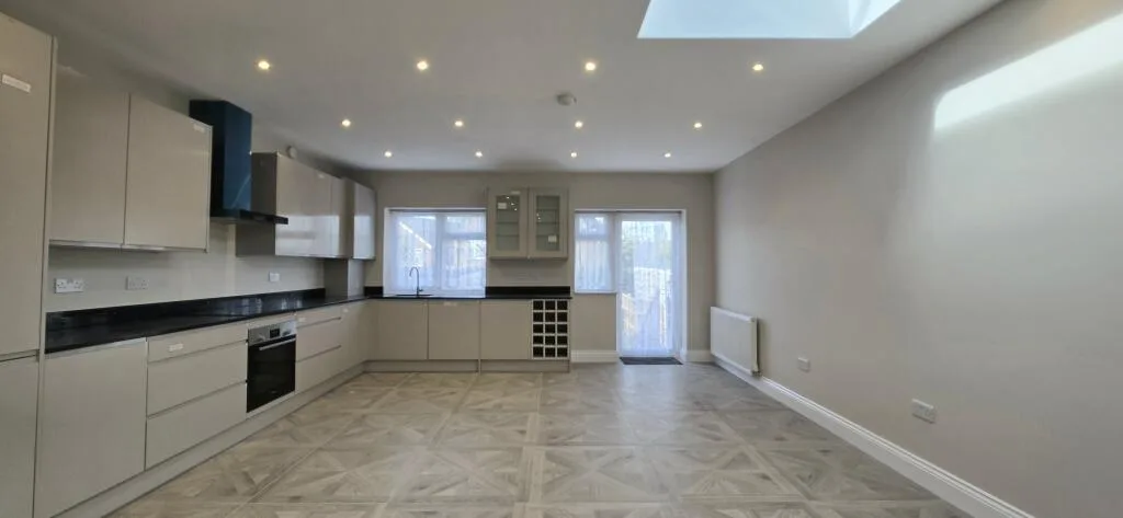 5 bedroom house for rent