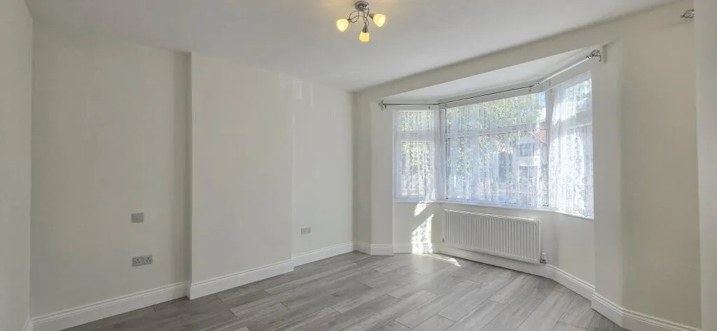 5 bedroom house for rent