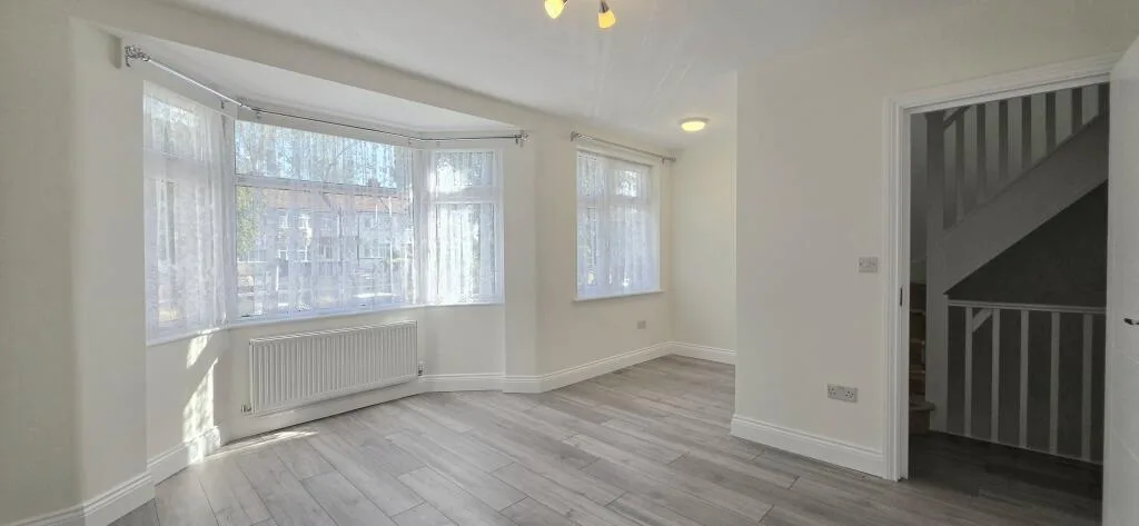 5 bedroom house for rent