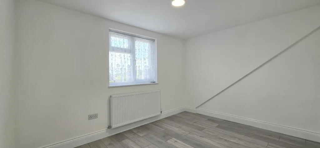 5 bedroom house for rent