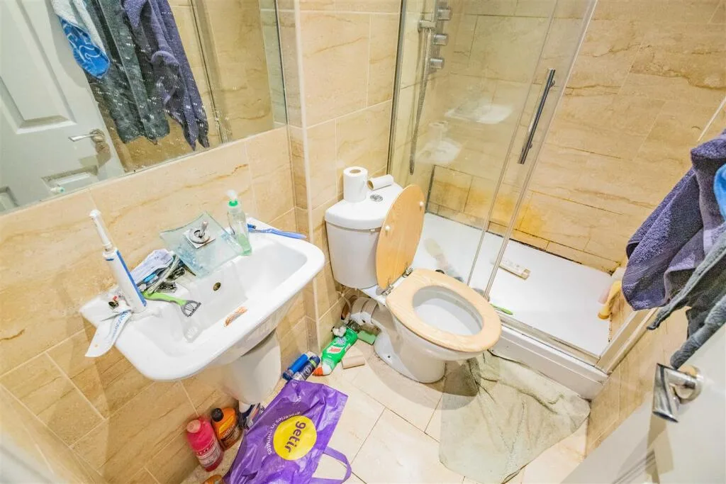 7 bedroom house for rent