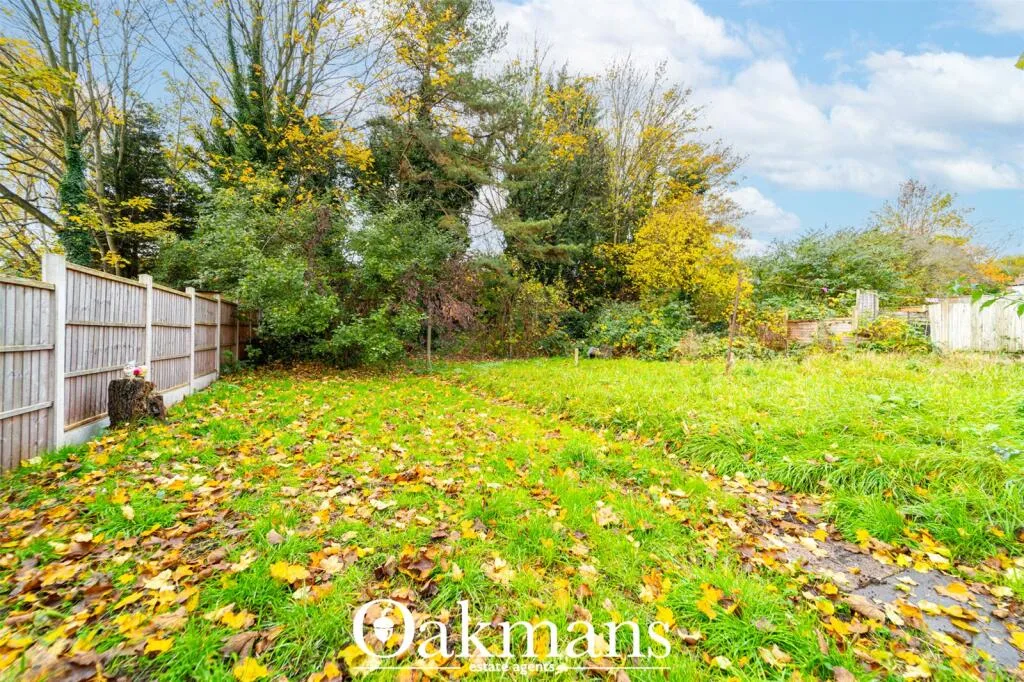 5 bedroom end of terrace house for rent