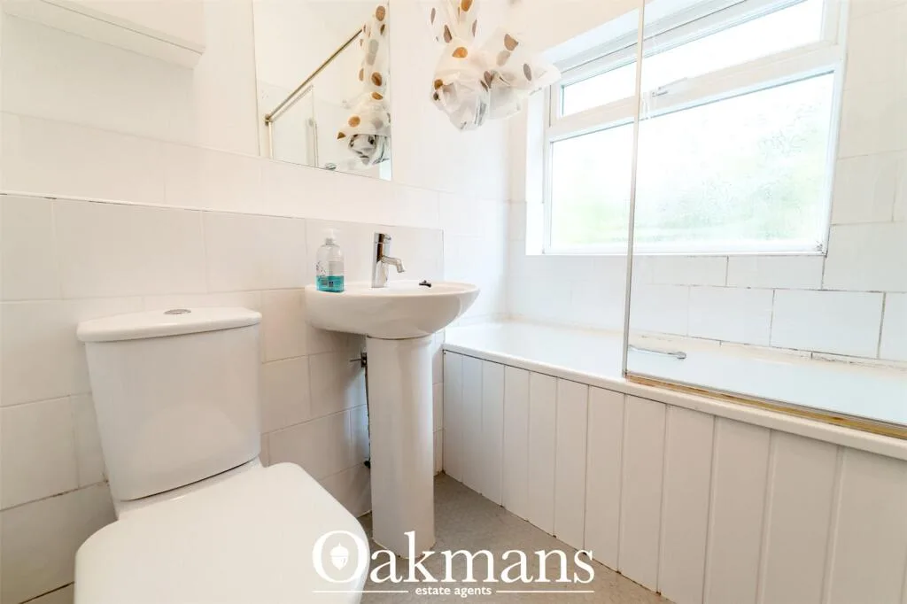 5 bedroom end of terrace house for rent
