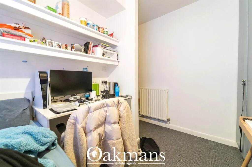 5 bedroom end of terrace house for rent