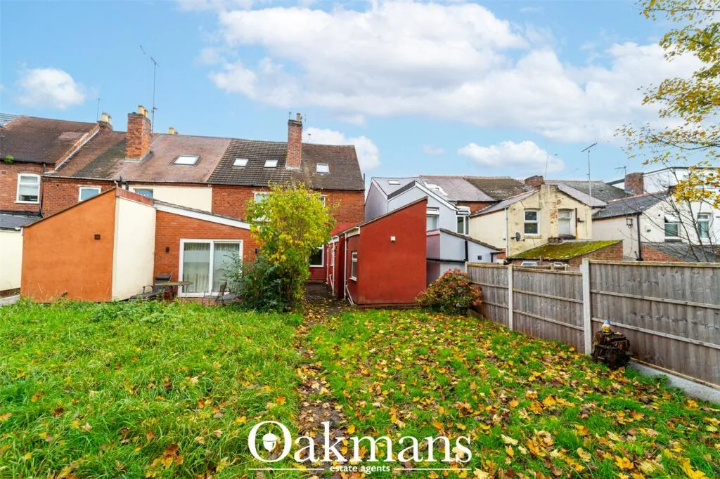 5 bedroom end of terrace house for rent