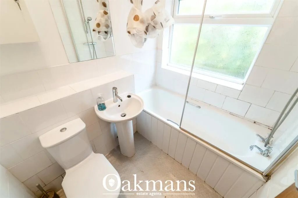 5 bedroom end of terrace house for rent
