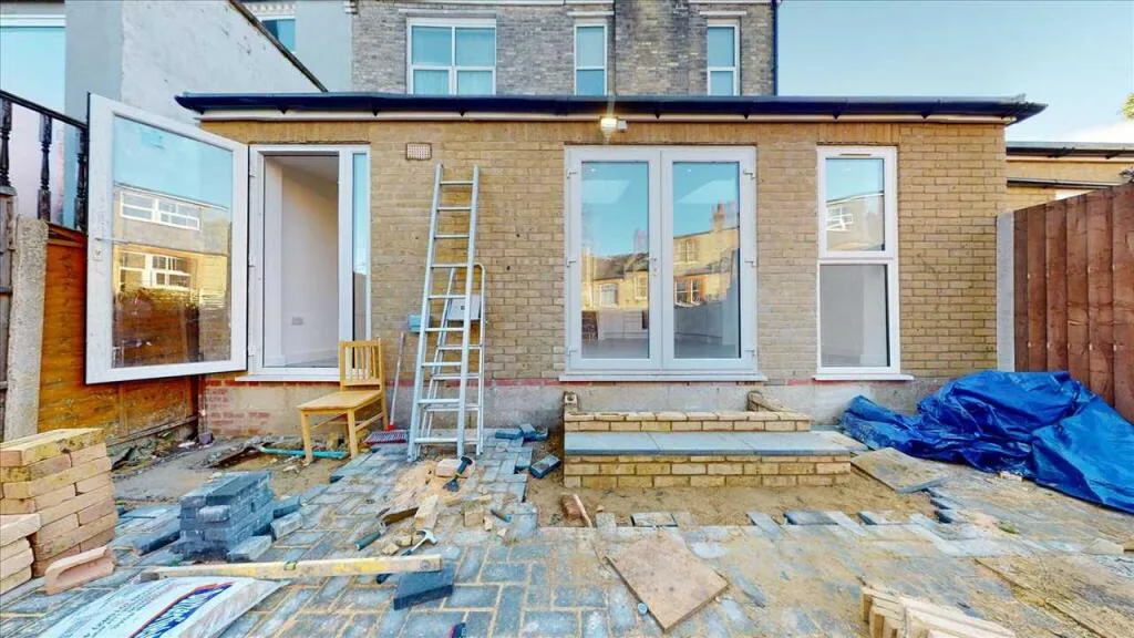 2 bedroom flat for rent