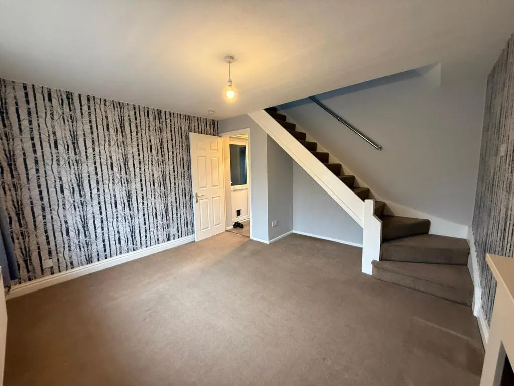 2 bedroom semi-detached house for rent