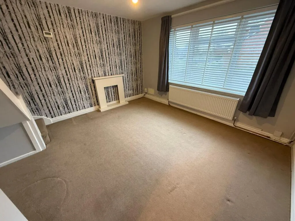 2 bedroom semi-detached house for rent