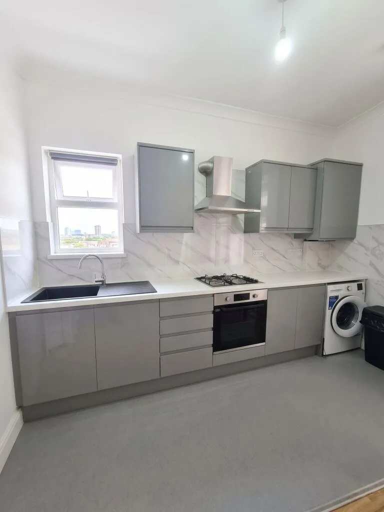 3 bedroom flat for rent
