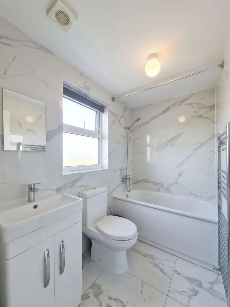 3 bedroom flat for rent