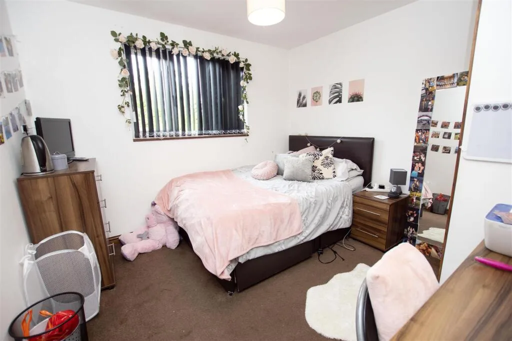 7 bedroom house for rent