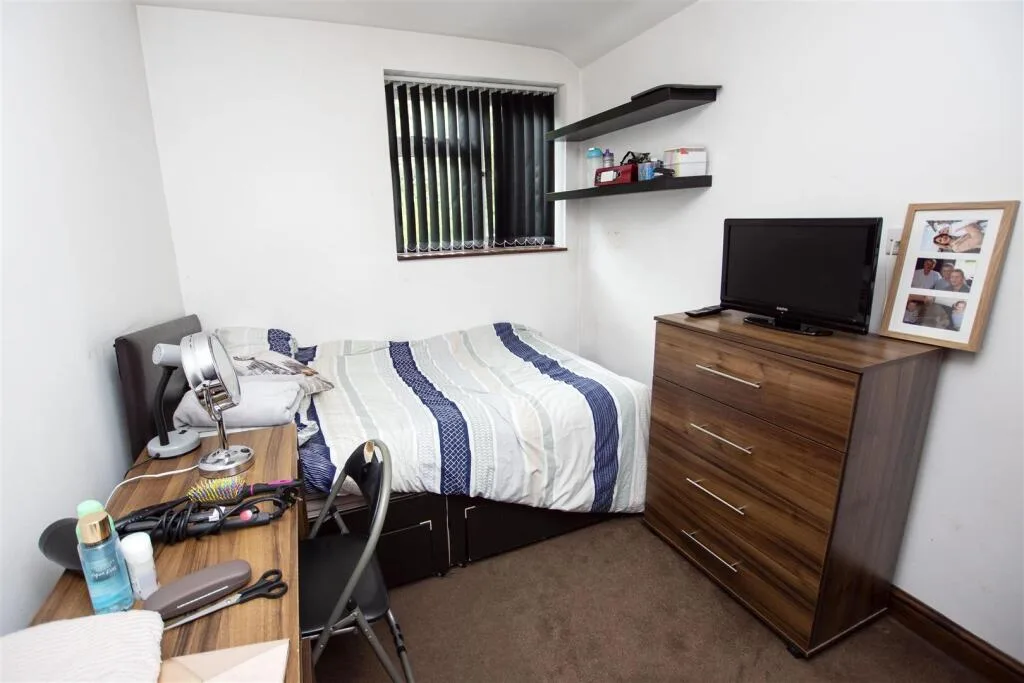 7 bedroom house for rent