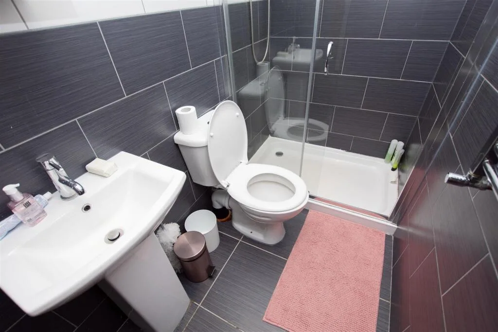 7 bedroom house for rent