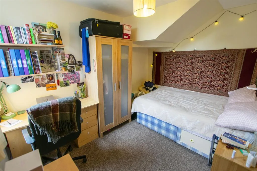 5 bedroom apartment for rent