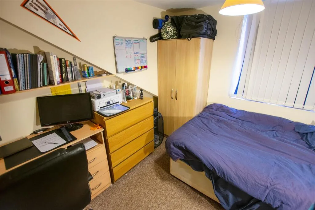 5 bedroom apartment for rent