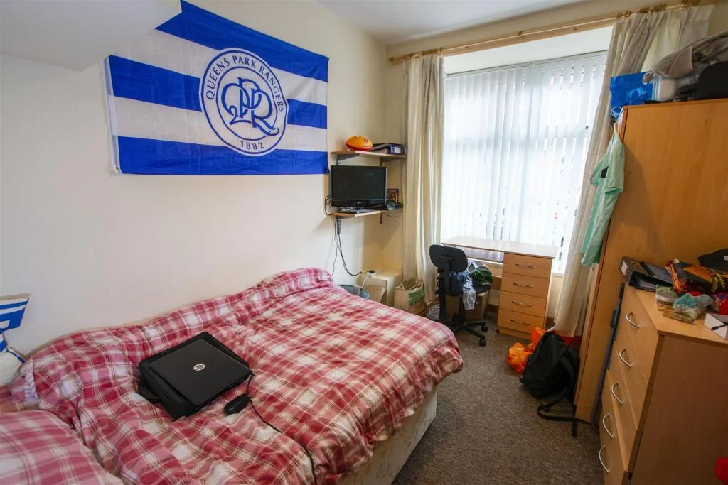 5 bedroom apartment for rent