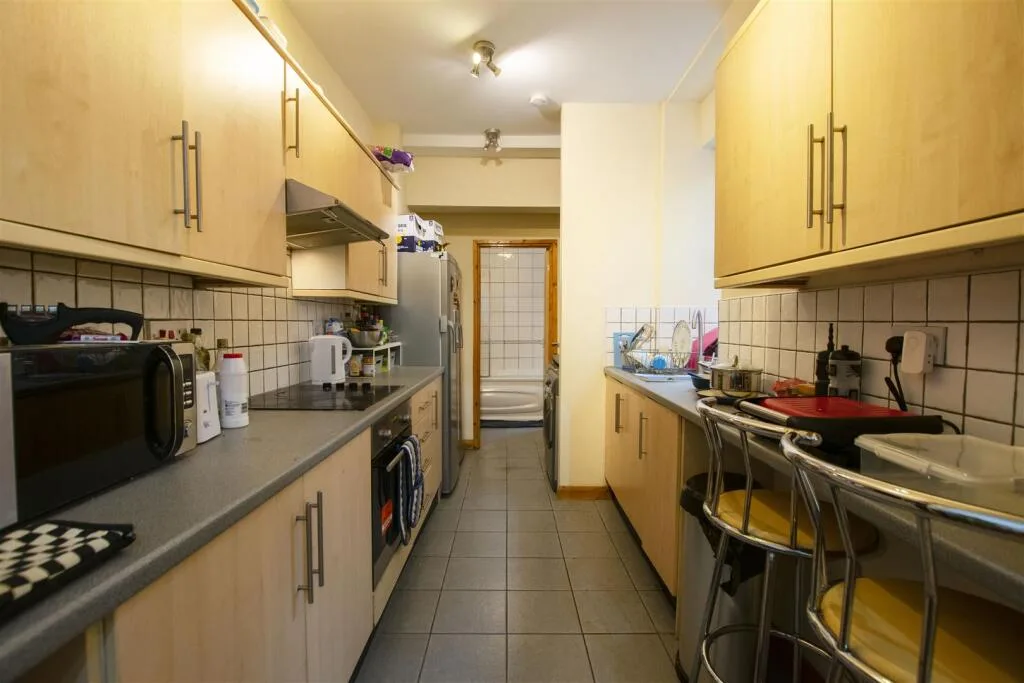 5 bedroom apartment for rent