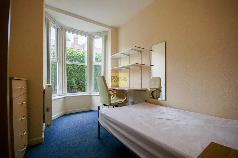 6 bedroom terraced house for rent